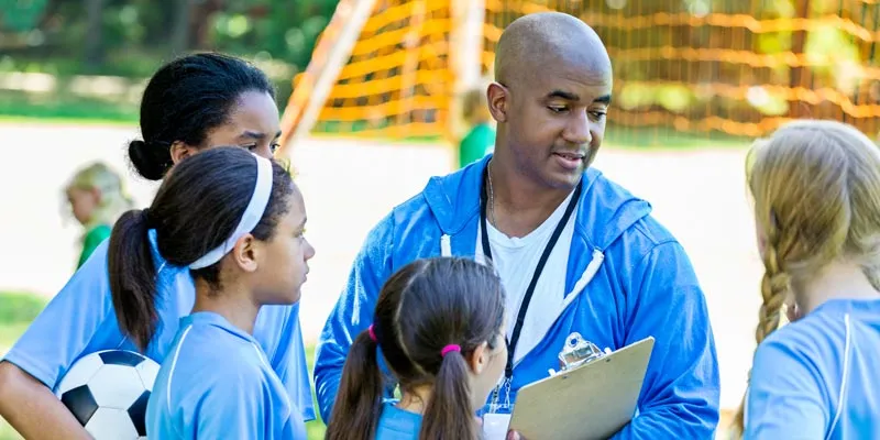 category-800×400-community Community football coach